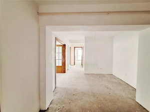 Apartament 3 camere decomandate, 92 mp – Zona Central | Etaj 1 - imagine 8