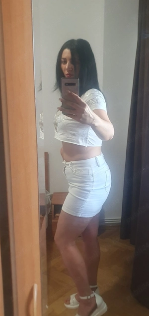 Iulia total si dominare