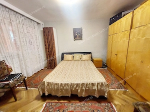 Apartament 4 camere, etaj 1, zona Port   aproape de Faleza Dunării - imagine 2