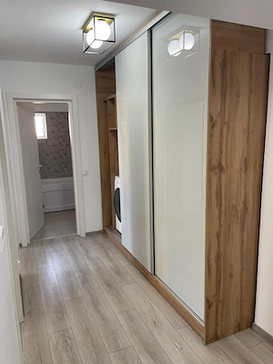 Apartament 2 camere, 67.20 mp, zona 1 Mai - imagine 2