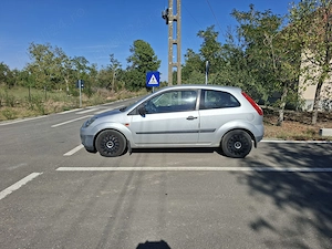 Ford Fiesta 1,3 An 2006 Euro 4 - imagine 3