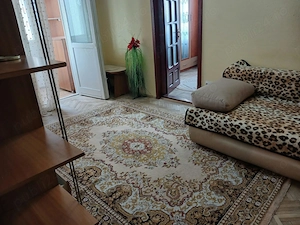 Inchiriem apartament 3 camere ,bloc tip C ,etaj 2 ,mobilat si mobilat - imagine 5