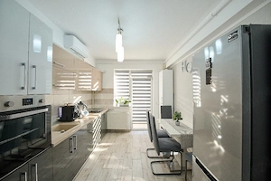 Apartament 2 camere, 48 mp, recent renovat | Str. Irina Rosetti, Etaj 1 (Mijloc) | Parcare privată