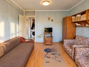 Apartament 3 camere decomandate, str.9 Mai - imagine 5
