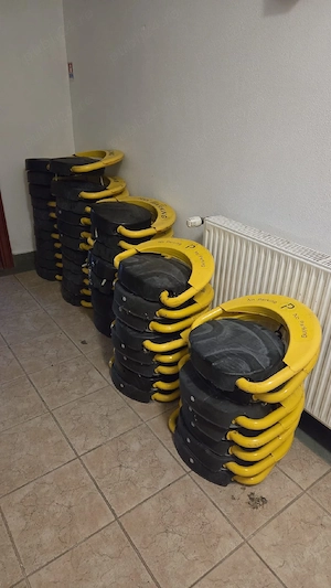 vând blocator automat de parcare cu telecomanda . - imagine 2