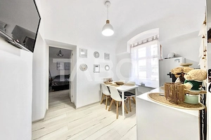 Apartament cu 2 camere modern in Centru la casa cu curte zona Platinia - imagine 4