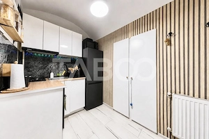 Apartament cu 2 camere modern in Centru la casa cu curte zona Platinia - imagine 6