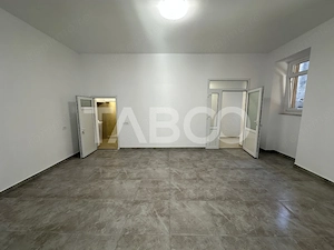 Spatiu comercial de vanzare 89 mpu inchiriat cu 1200 euro/luna  - imagine 8