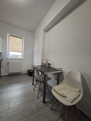 Apartament 2 camere part + gradina de 27 m pătrați+ parcare cadastrata decomandat Popesti -Leordeni  - imagine 6