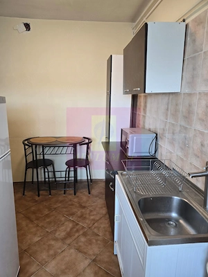 Vanzare apartament 2 camere bd Decebal stradal, parking - imagine 6