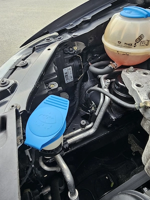 VW Polo 1.2MPI MATCH Navigatie ÎncălzireScaune Clima SenzoriParcare CamerăMarșarier Bluethoot  - imagine 8