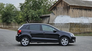 VW Polo 1.2MPI MATCH Navigatie ÎncălzireScaune Clima SenzoriParcare CamerăMarșarier Bluethoot  - imagine 6
