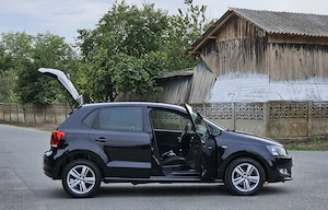 VW Polo 1.2MPI MATCH Navigatie ÎncălzireScaune Clima SenzoriParcare CamerăMarșarier Bluethoot  - imagine 2
