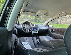 VW Polo 1.2MPI MATCH Navigatie ÎncălzireScaune Clima SenzoriParcare CamerăMarșarier Bluethoot  - imagine 15