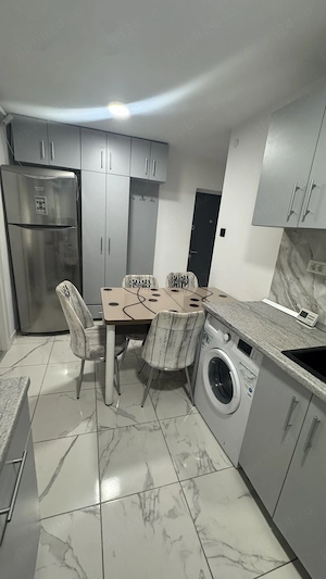 De inchiriat ap 2 camere moll vitan - imagine 3