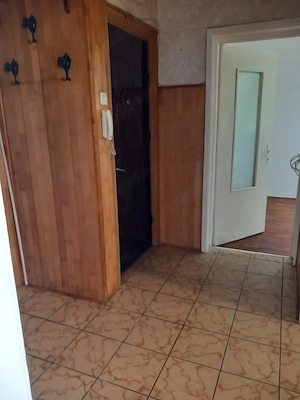 Proprietar închiriez apartament 3camere 