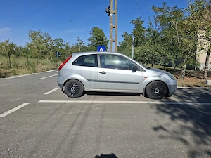 Ford Fiesta 1,3 An 2006 Euro 4 - imagine 4