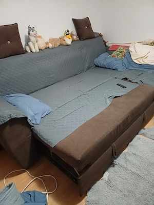 vând canapea extensibilă puțin folosită, dimensiuni 1,60  2,70