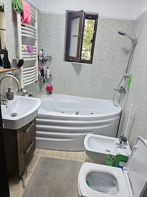 Apartament 2 camere  60mp cu loc parcare inclus  cu terasa generoasa comuna pe bloc - imagine 7