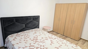 Inchiriez apartament 3 camere in Deva, zona Licee (Titu Maiorescu), parter, bloc de 4 etaje, - imagine 8