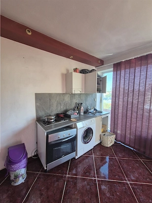 MEHALA - APARTAMENT 2 CAMERE LA VILA - DECOMANDAT - TERASA SI CURTE - imagine 3