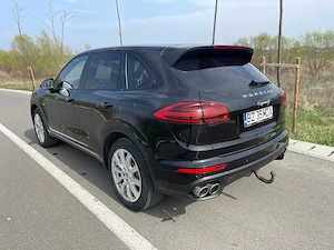 VandPorsche Cayenne S E-Hybrid 3.0 Benzina sau schimb cu Electric de preferat - imagine 4
