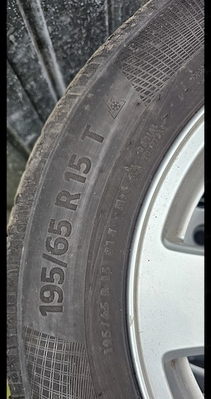 Vand 4 cauciucuri iarna Continental 195/65 R15 - imagine 3