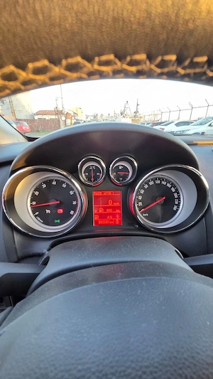 Vand Opel Astra 2019 - imagine 4