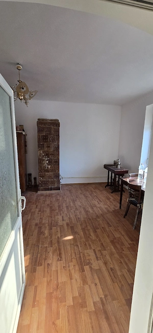 Vand casa cu 2 camere,  curte 110mp, beci si dependințe in Galați 