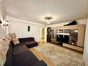 Apartament cu 3 camere | Două balcoane | Renovat - imagine 2