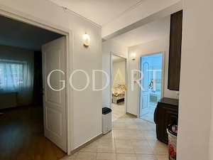 Apartament cu 3 camere | Două balcoane | Renovat - imagine 8