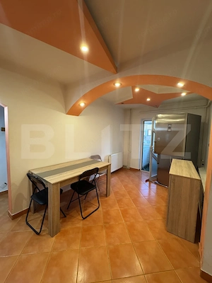 Apartament 2 camere, 52 mp, zona Rovine - imagine 2