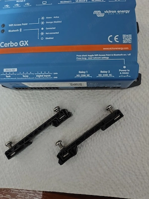Cerbo gx MK2 Victron cu suporti de prindere 