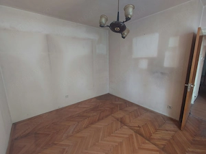 Apartament 3 camere, et. 2, zona Ultracentrala - imagine 6