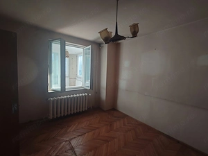 Apartament 3 camere, et. 2, zona Ultracentrala - imagine 3