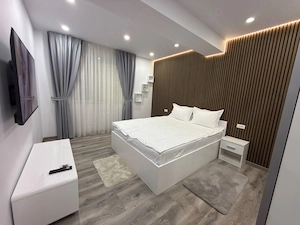 Inchiriez apartament 2 camere LUX