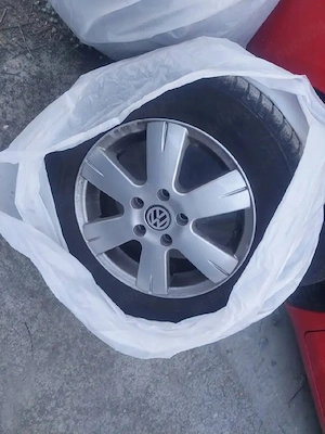 Set 4 jante aliaj originale Volkswagen 15" – Stare foarte bună 