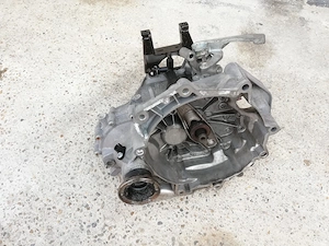 cutie viteze manuala 5 +1 Volkswagen Polo 6R 2012 motor CGPB
