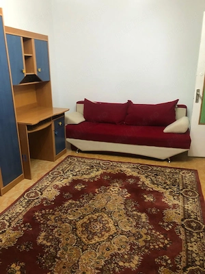 Apartament cu 3 camere de inchiriat în trust str.9 Mai ,bl.E3 ,sc.A,ap.9,et.4 - imagine 4