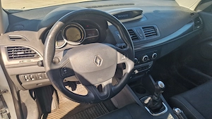 Renault Megan III Facelift 2014 1.5dCi - imagine 7