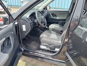 Skoda Fabia 1.4 benzina 2011 - imagine 6