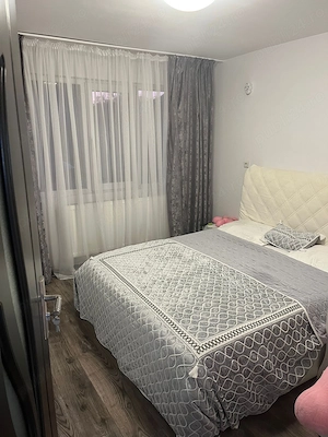 Vând apartament 3 camere - imagine 2