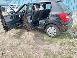 Skoda Fabia 1.4 benzina 2011 - imagine 5