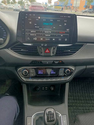 Vânzare autoturism Hyundai i30 hatchback echipare highwai motor benzina 1.4 aspirat - imagine 6