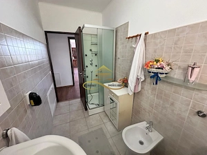 De vanzare casa 4 camere Siretu Saucesti - imagine 10