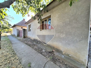 Proprietate cu teren 1.359 mp, poziție pe colț și utilități la strada - imagine 2