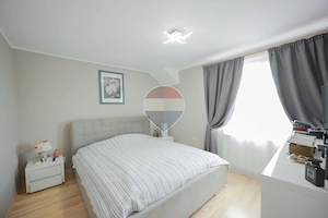 De vânzare casă - duplex cu 4 camere, panouri fotovoltaice -Sântandrei - imagine 11
