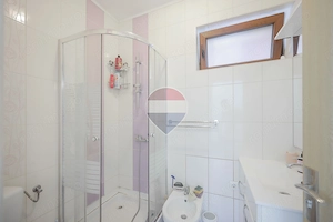 De vânzare casă - duplex cu 4 camere, panouri fotovoltaice -Sântandrei - imagine 10