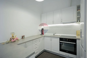 Palatul Vulturul Negru - apartament 3 camere, regim hotelier autorizat - imagine 7