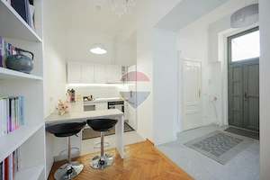 Palatul Vulturul Negru - apartament 3 camere, regim hotelier autorizat - imagine 3